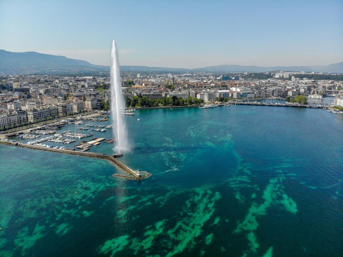 โรงแรมเดอ ลา ซิกอญ เจนีวา ภายนอก รูปภาพ The Jet d'Eau in Geneva