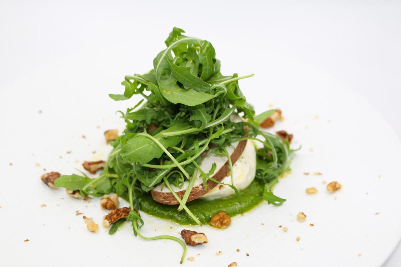 โรงแรมเดอ ลา ซิกอญ เจนีวา ภายนอก รูปภาพ Watercress salad