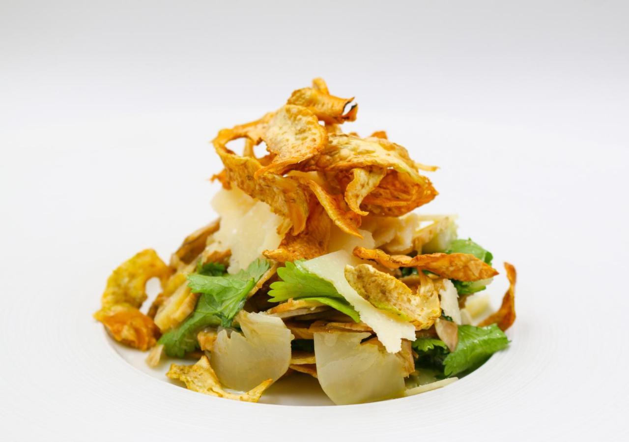 โรงแรมเดอ ลา ซิกอญ เจนีวา ภายนอก รูปภาพ A Caesar salad