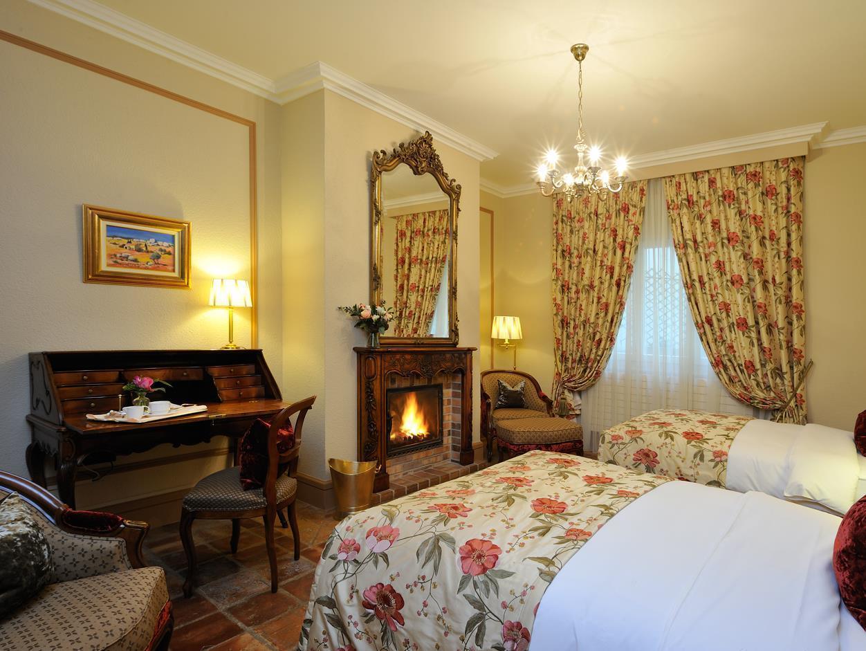 โรงแรมเดอ ลา ซิกอญ เจนีวา ภายนอก รูปภาพ A room at the hotel