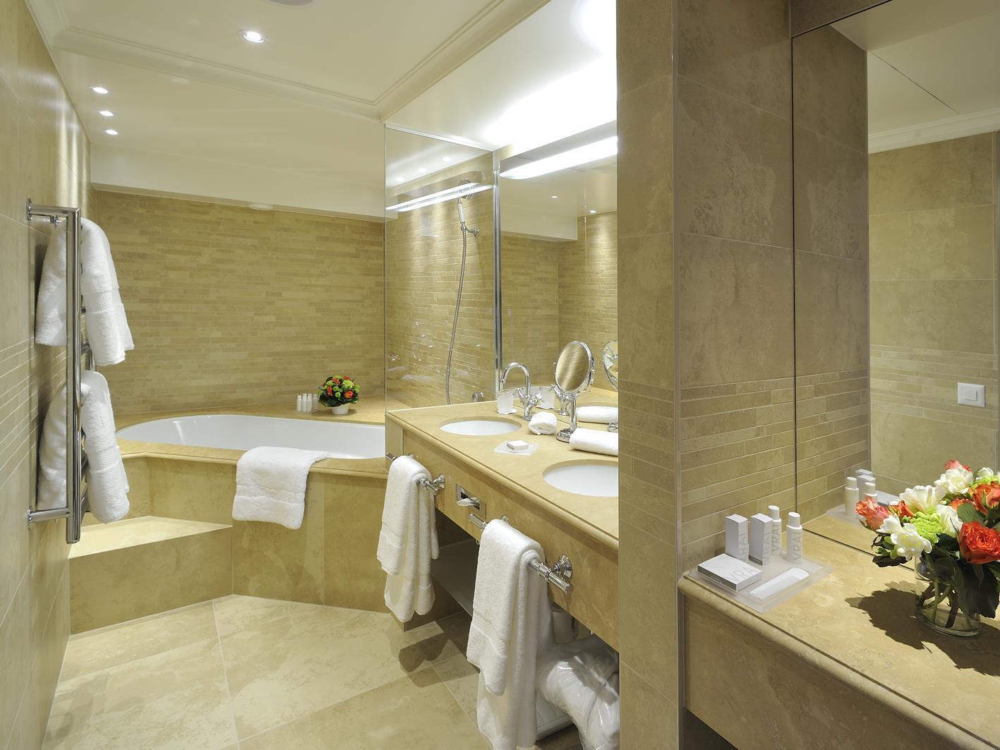 โรงแรมเดอ ลา ซิกอญ เจนีวา ภายนอก รูปภาพ Bathroom