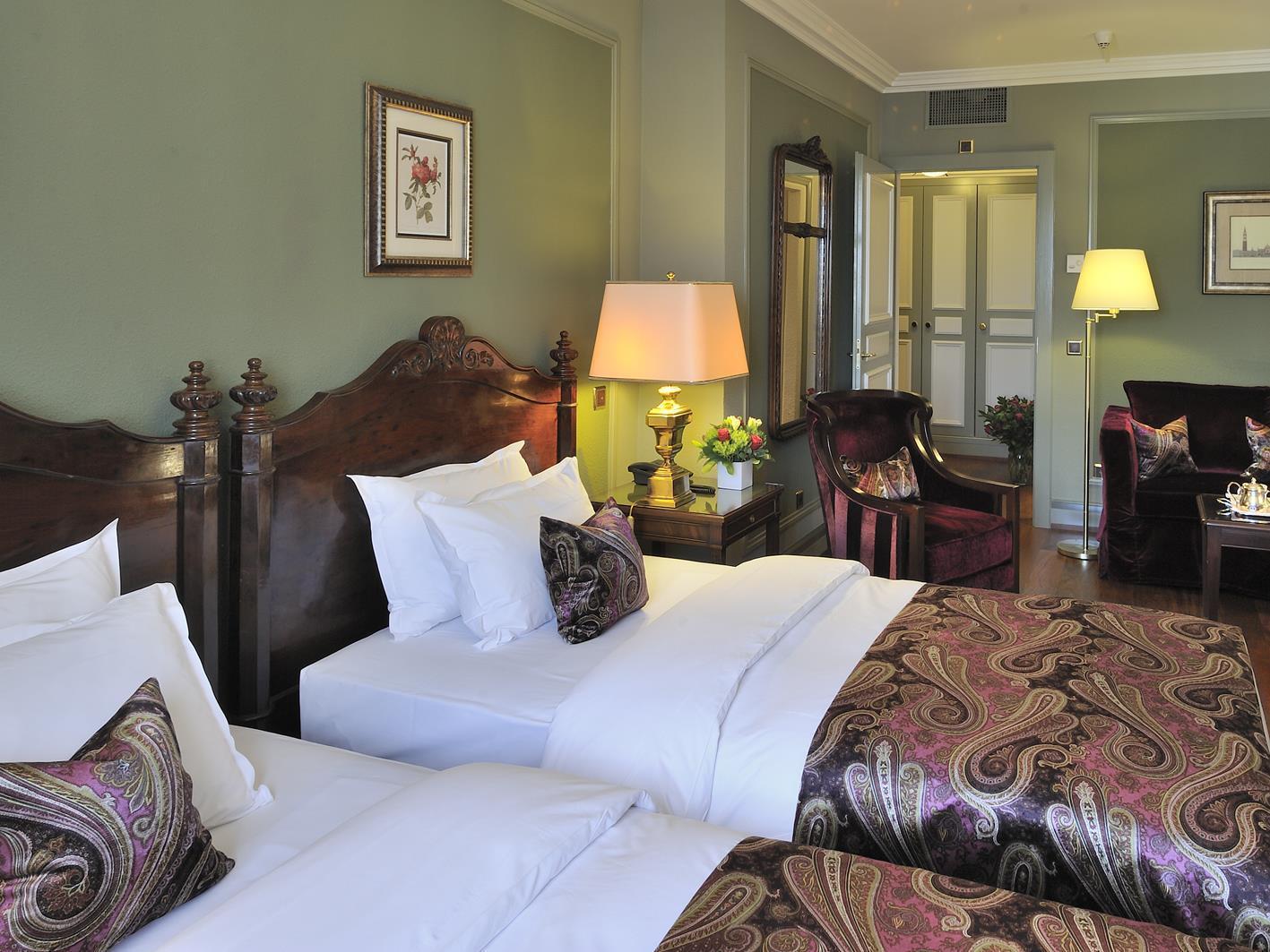 โรงแรมเดอ ลา ซิกอญ เจนีวา ภายนอก รูปภาพ A room at the hotel