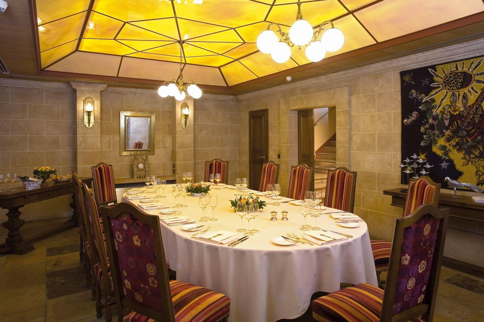 โรงแรมเดอ ลา ซิกอญ เจนีวา ภายนอก รูปภาพ Restaurant